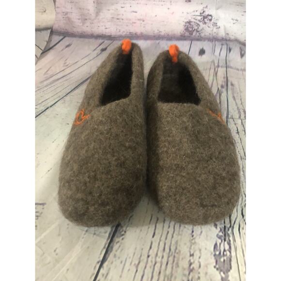 Wildllama Scandinavian felt felted wool slippers in brown size large - Picture 8 of 12